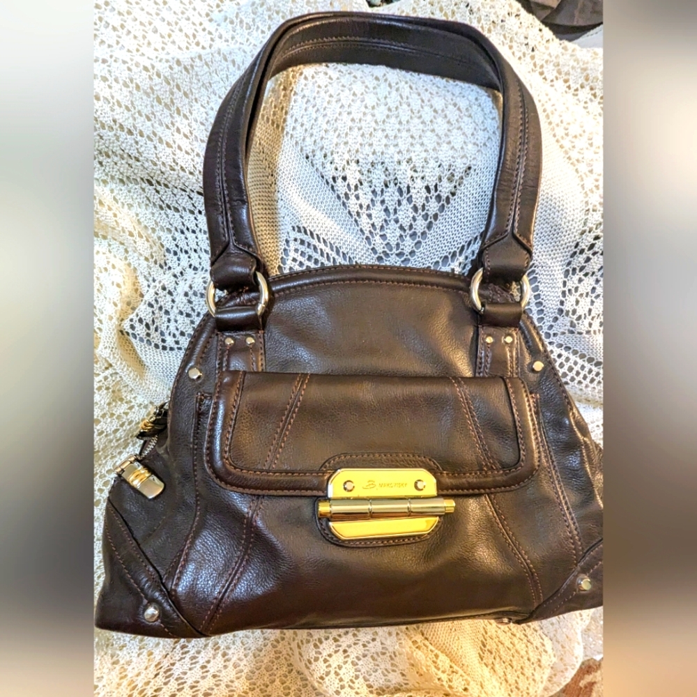 B. MAKOWSKI, CHESTNUT LEATHER BAG